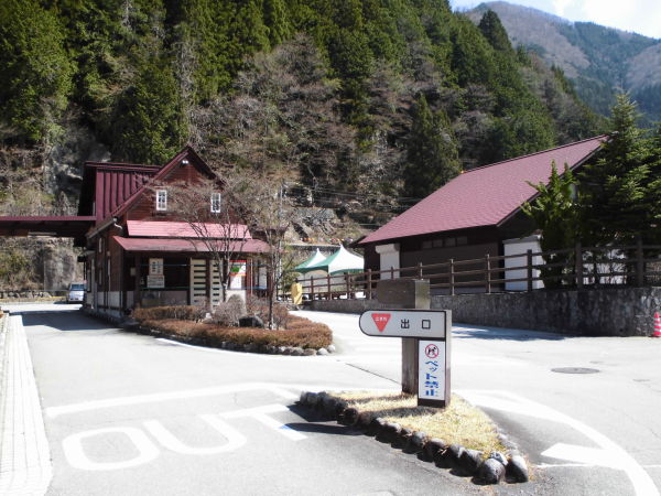 奥飛騨温泉郷オートキャンプ場（高山市）
