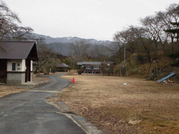 椛の湖ふれあい村（中津川市）